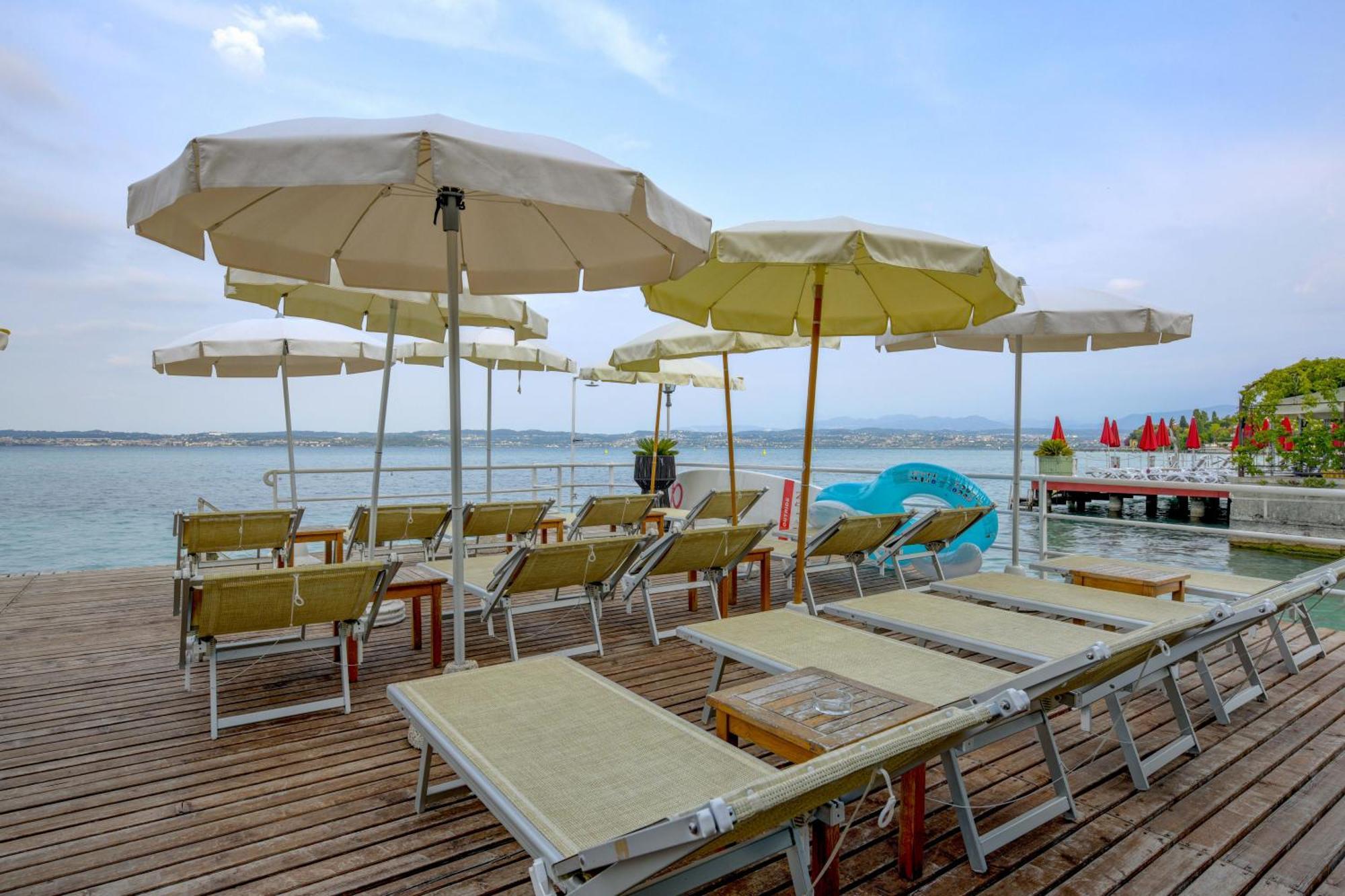 Hotel Flaminia Sirmione Bagian luar foto