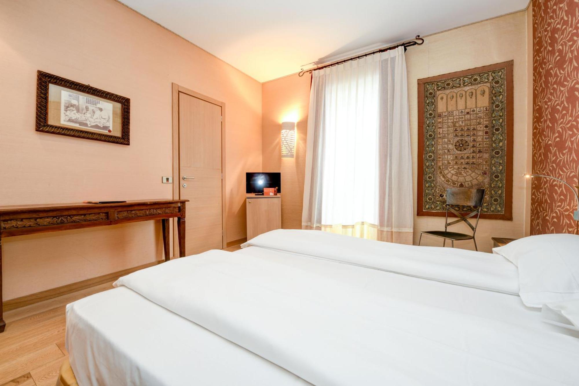 Hotel Flaminia Sirmione Ruang foto