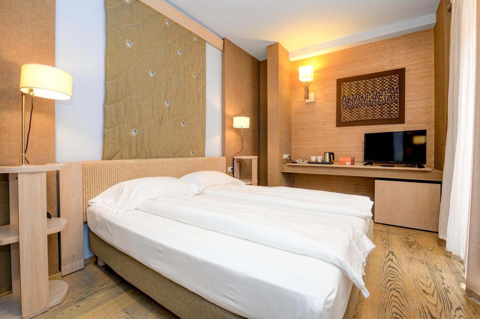 Hotel Flaminia Sirmione Ruang foto